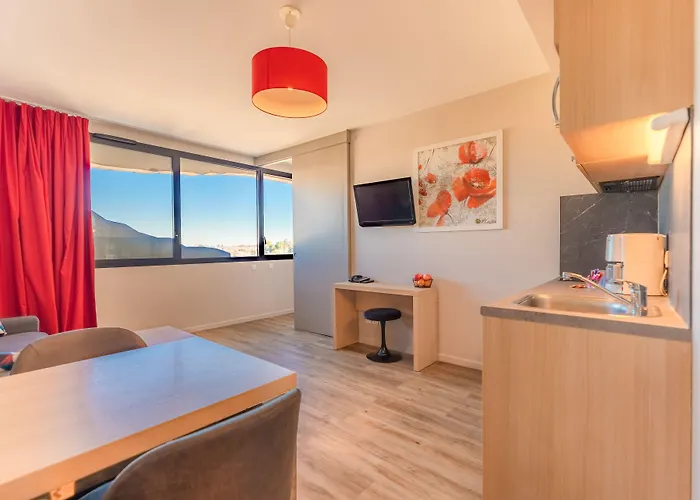 Appart'city Confort Millenaire Apart Otel 3*