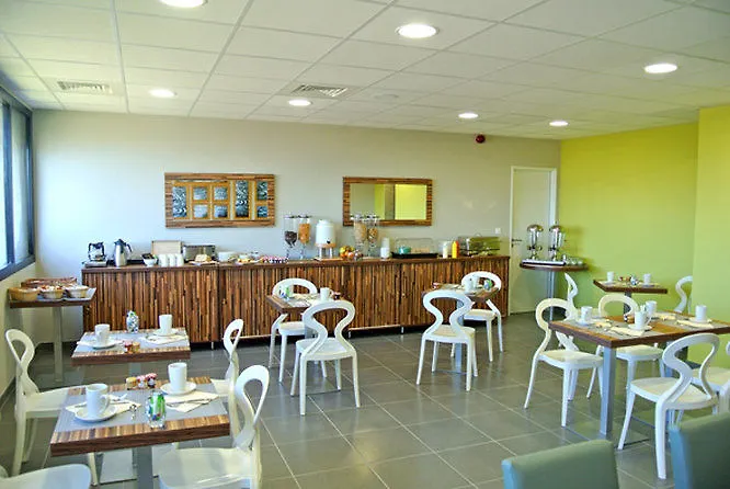 Appart'city Confort Millenaire Apart-hotel 3*